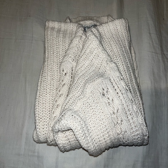 american eagle white womenswear sweater - Picture 4 of 4